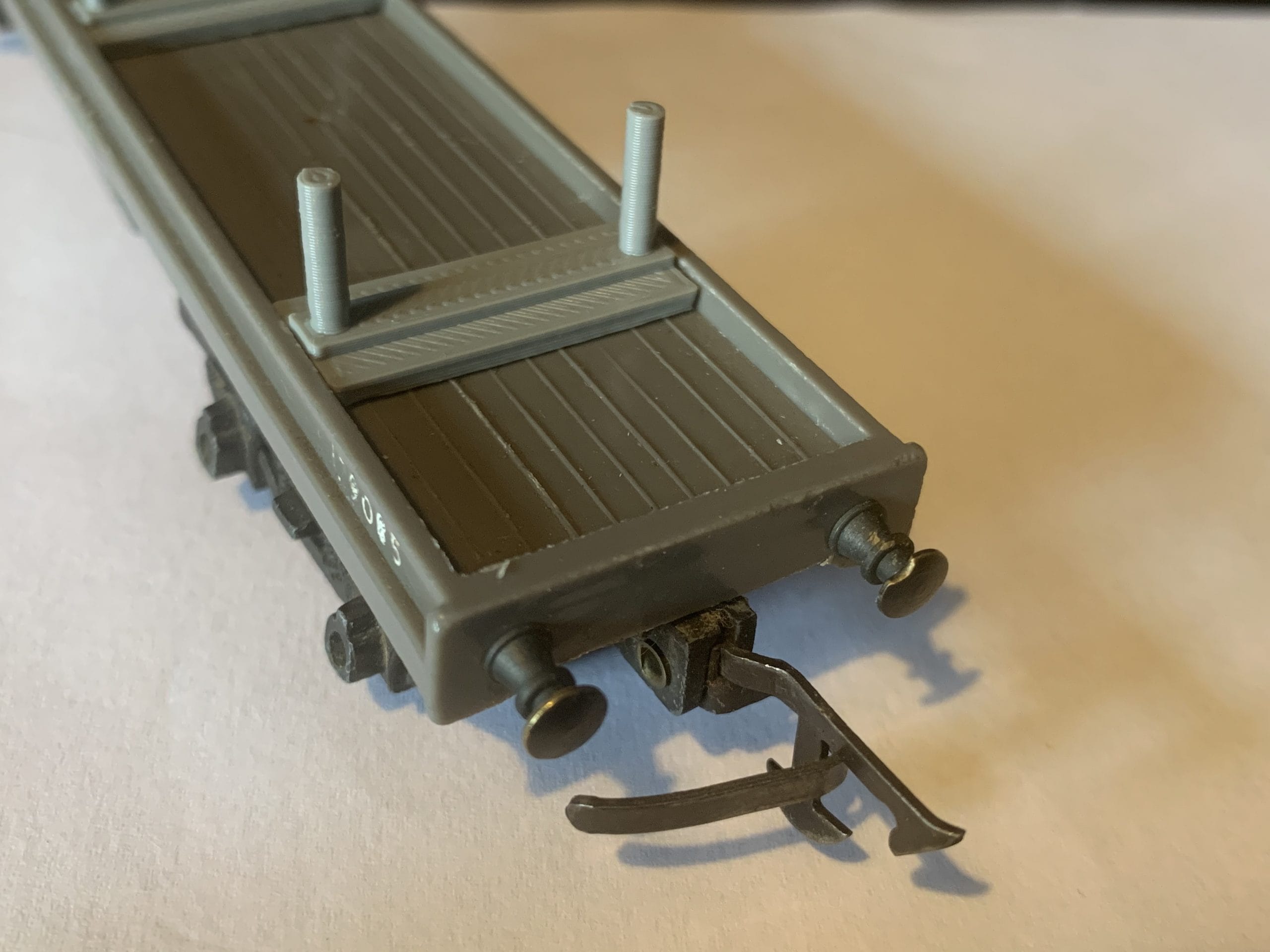 Tri-ang R110 R212 Reproduction Load Holders Fitted Gallery Image