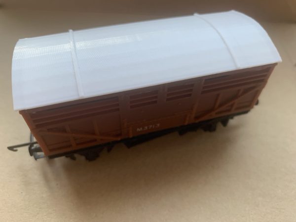R122 Cattle Truck Roof Fitted Product Image