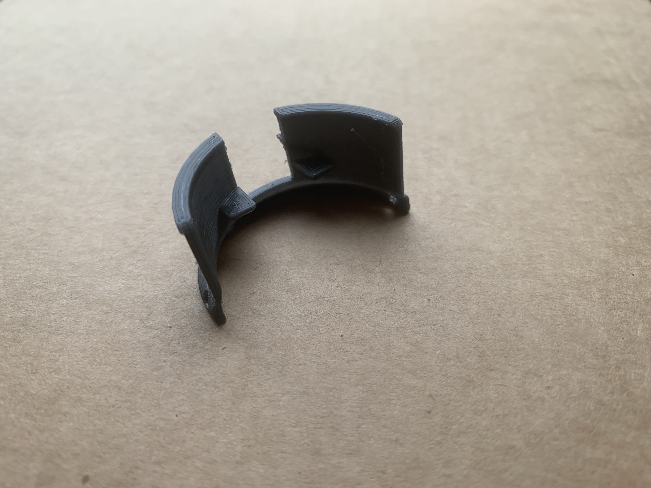 Tri-ang R159 R250 Early Couplings Black Gallery Image