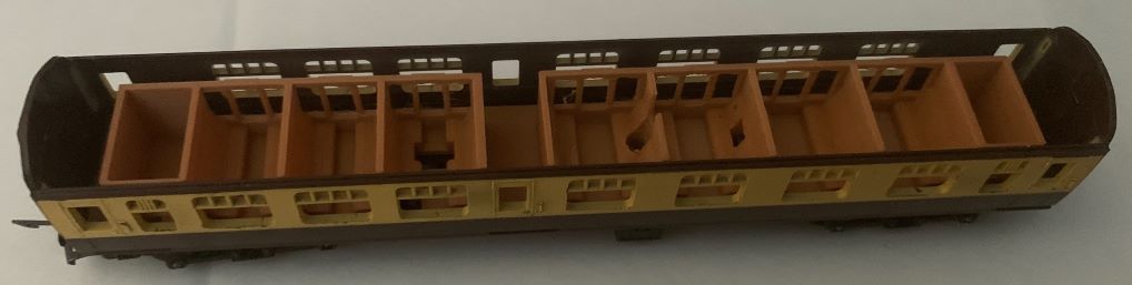 T82 Corridor Seating Unit Gallery Image