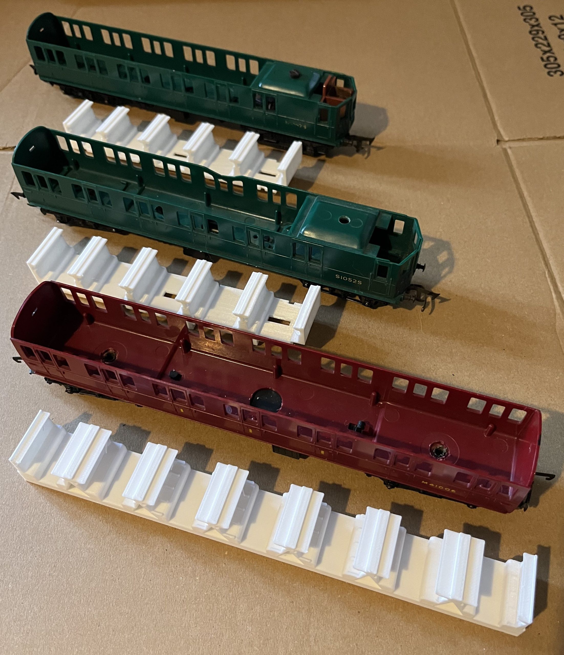Tri-ang R156 R121 R223 Three Car EMU Seating Units - Product Image