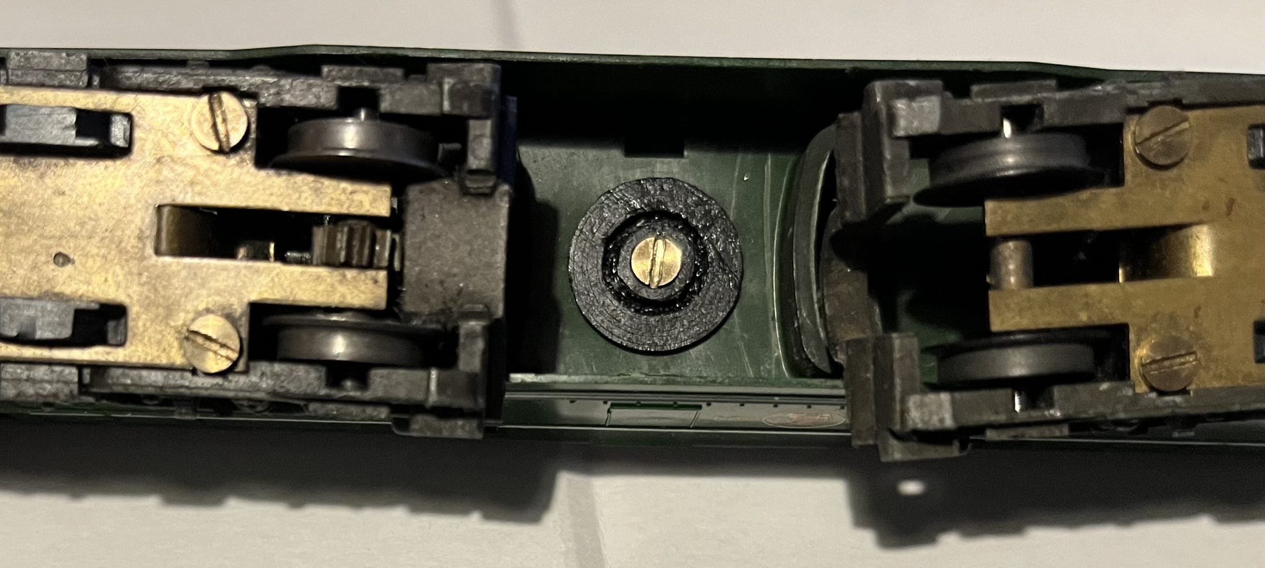 Reproduction Roof Screw Retainers For Tri-ang TT3 A1A A1A Diesel Locomotive gallery image