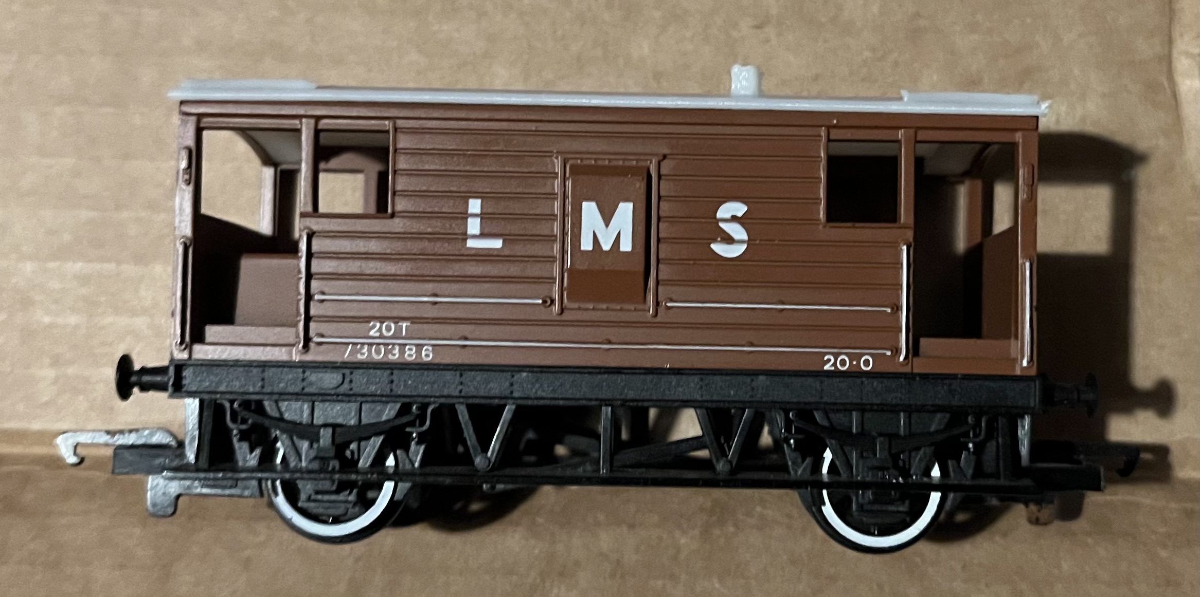 Reproduction roof for Hornby R016 Guards Van gallery image