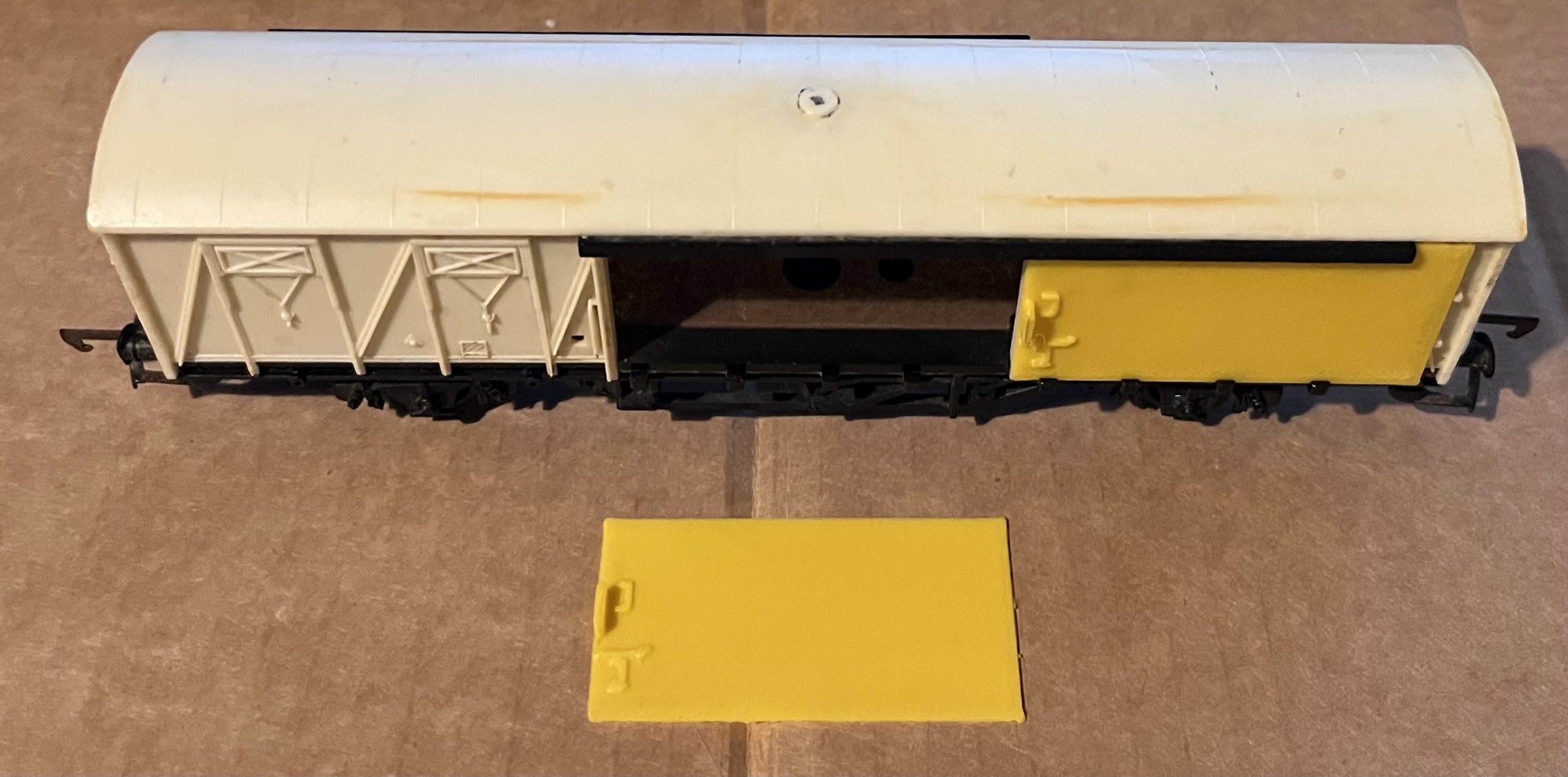 Reproduction doors for R786 Fyffes Bananas Van gallery image