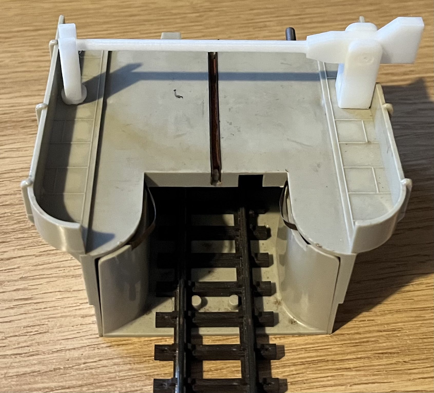 Minic RM921 reproduction barrier gallery image