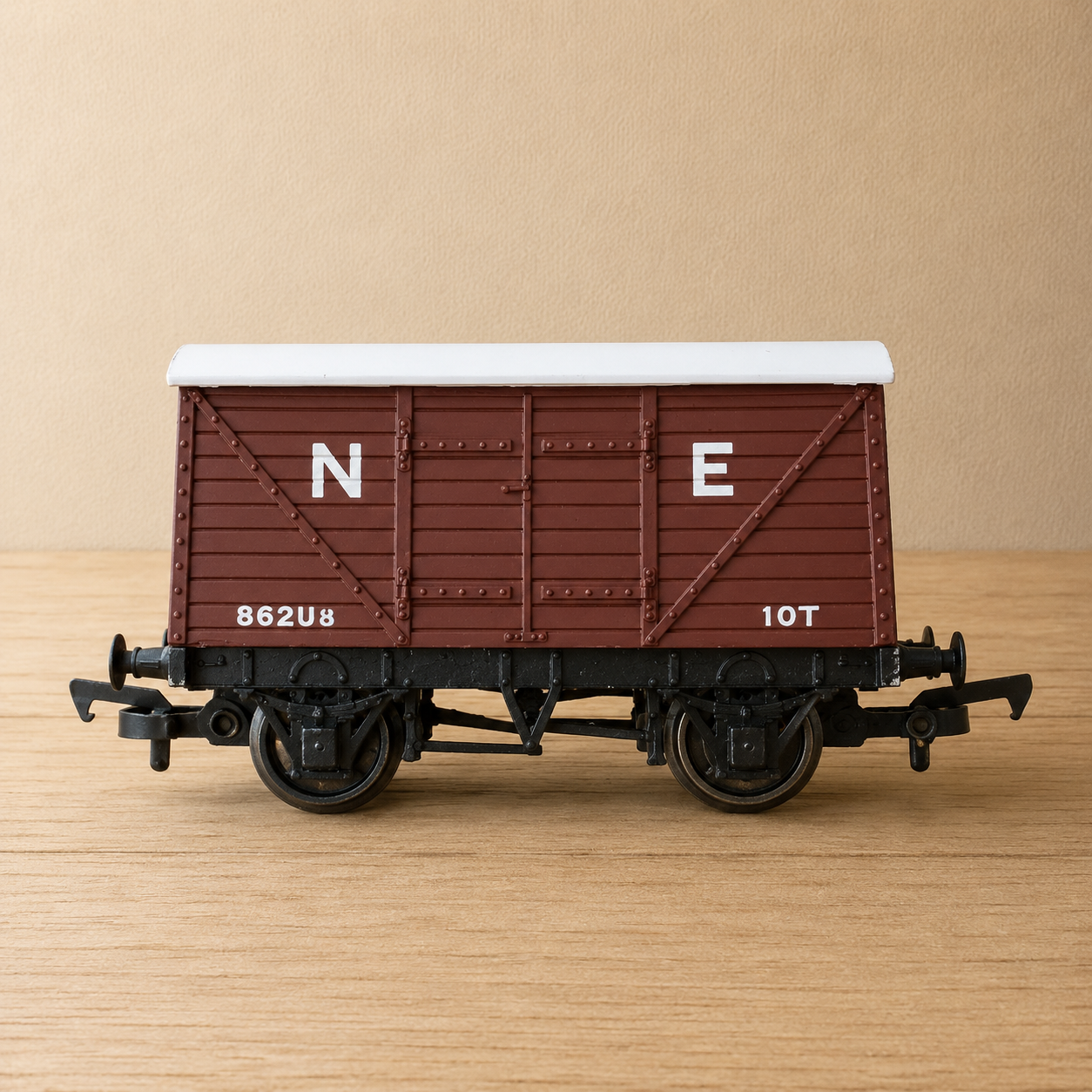 Trackmaster Box Van Side View With Replacement Roof Fitted Product Image