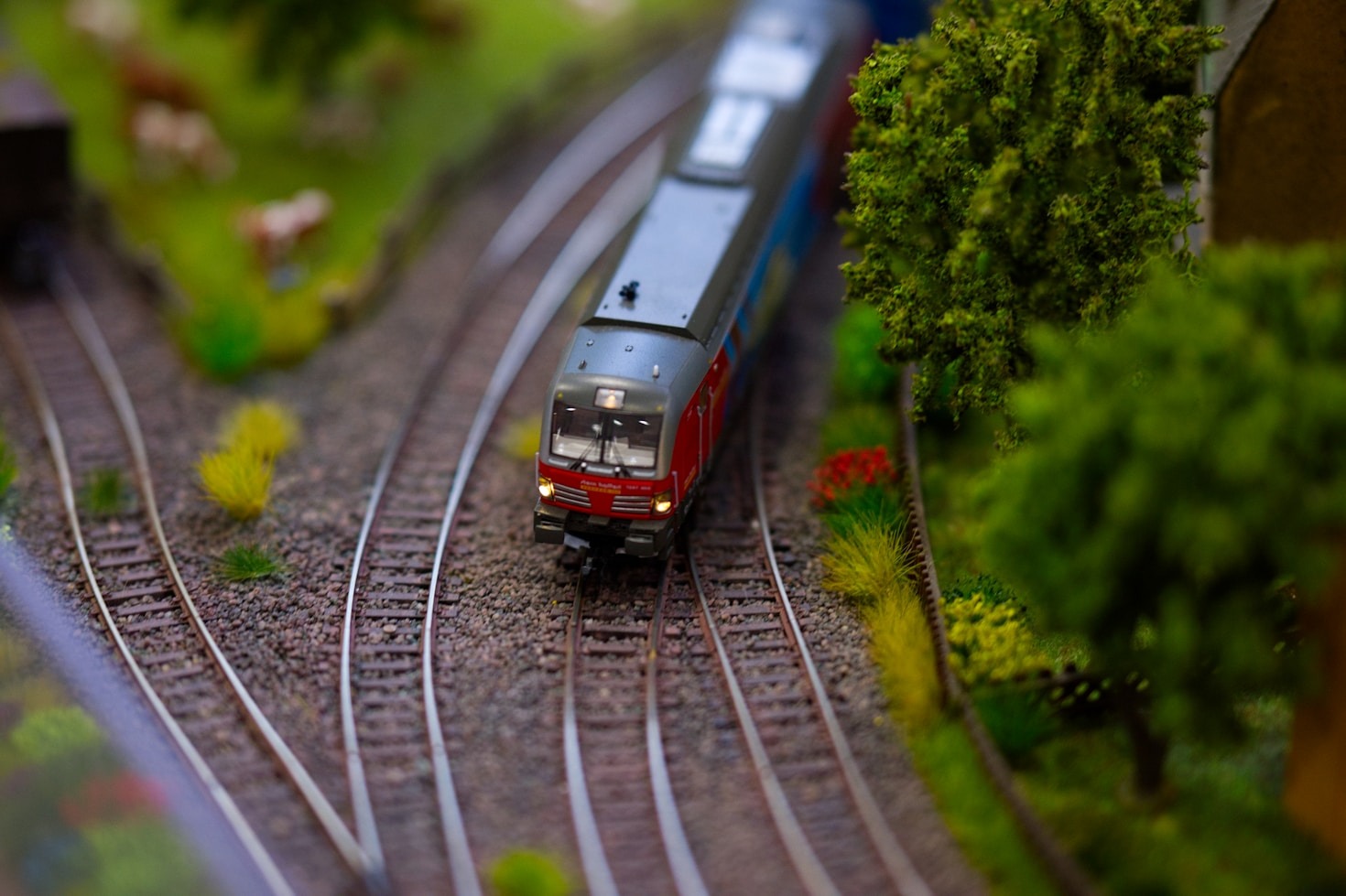 Why Customizable Model Parts Enhance Your Railway